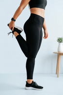 Leggings con encuadre amplio y fondo azul claro